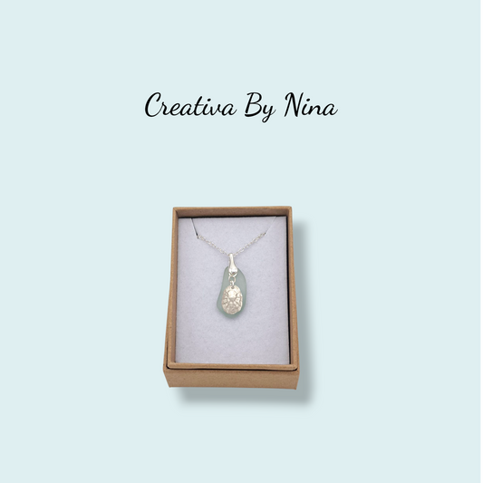 Sea glass and fine silver limpet shell necklace(sea foam)