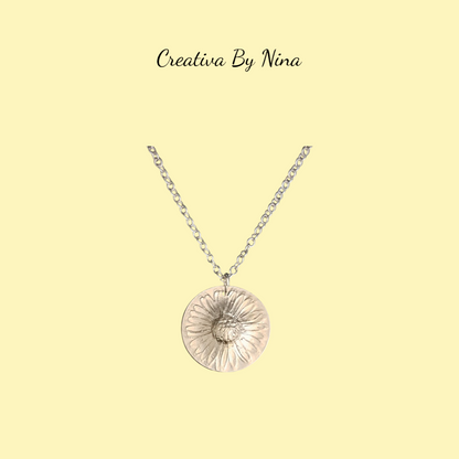 Daisy pendant